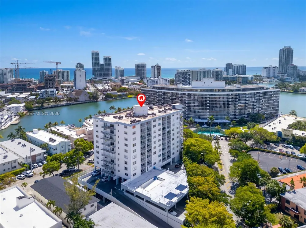 6900 Bay Dr #6B Miami Beach, FL 33141