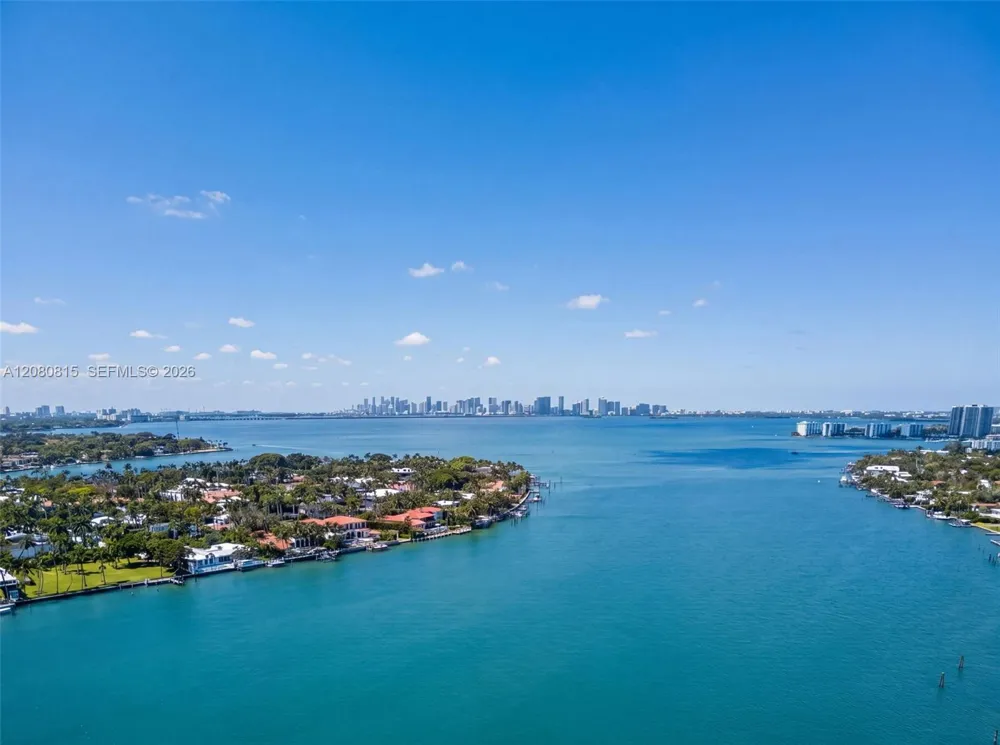 6900 Bay Dr #6B Miami Beach, FL 33141