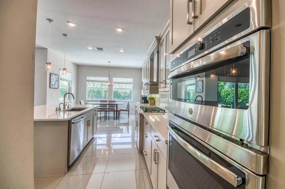 1086 Ember Ridge Run Loxahatchee, FL 33470