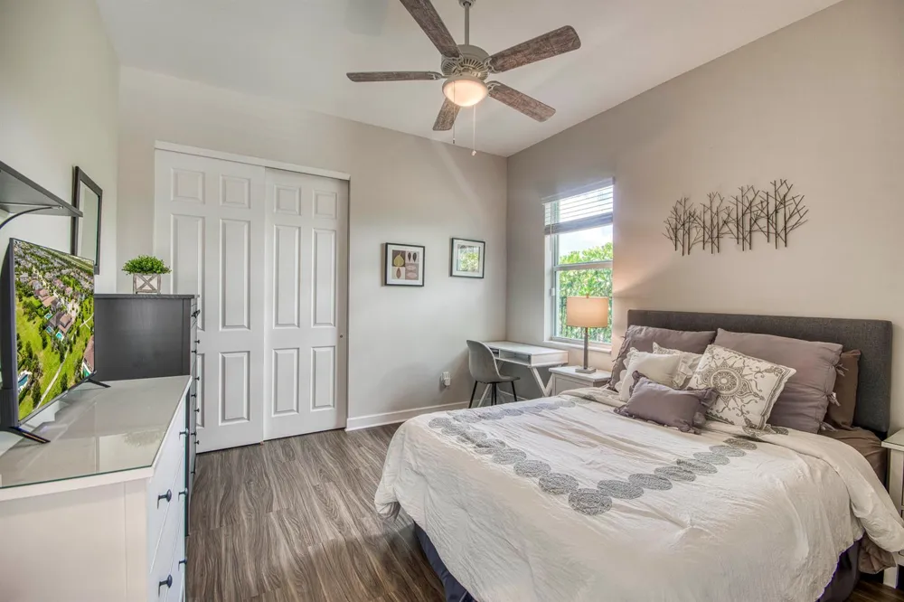 1086 Ember Ridge Run Loxahatchee, FL 33470