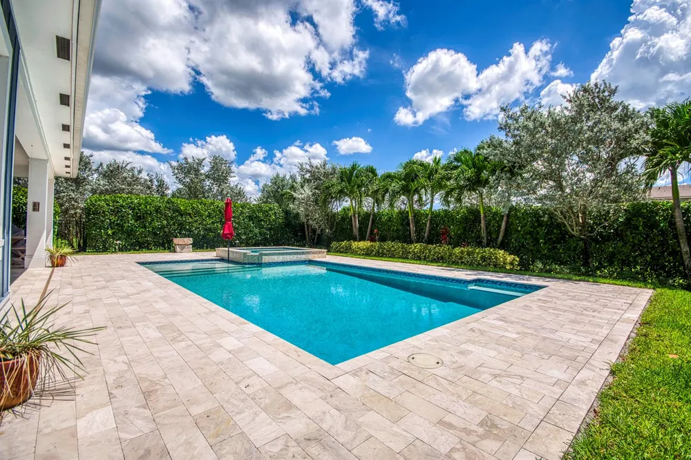 1086 Ember Ridge Run Loxahatchee, FL 33470