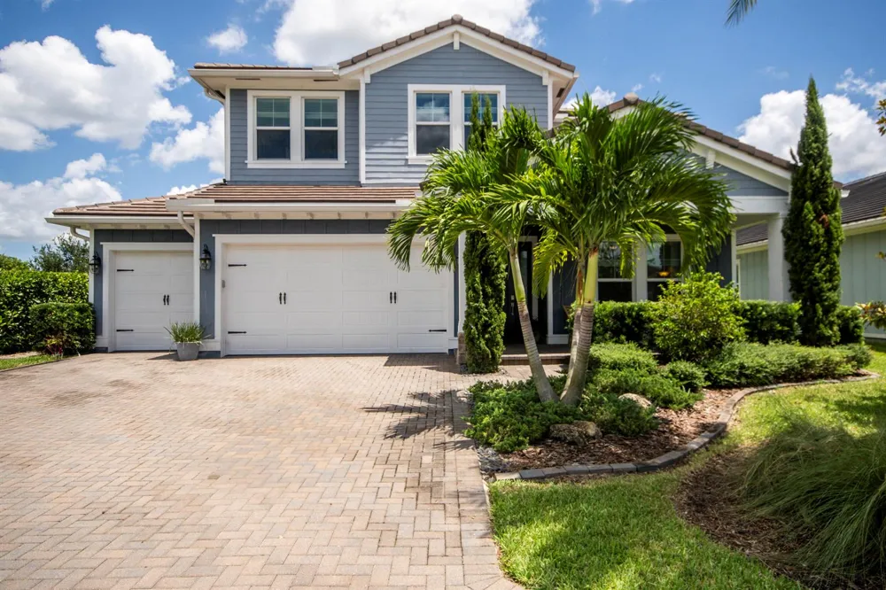 1086 Ember Ridge Run Loxahatchee, FL 33470