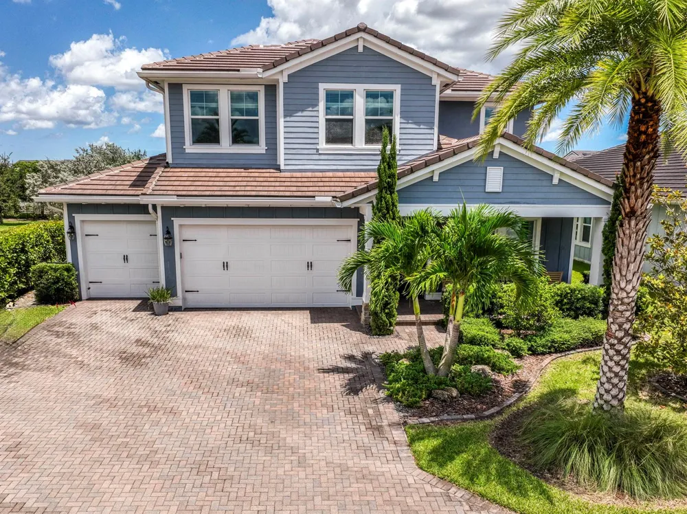1086 Ember Ridge Run Loxahatchee, FL 33470