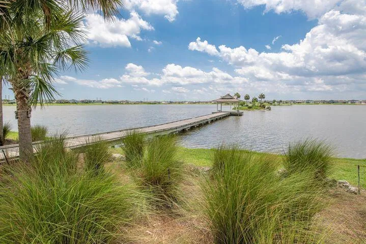 1086 Ember Ridge Run Loxahatchee, FL 33470