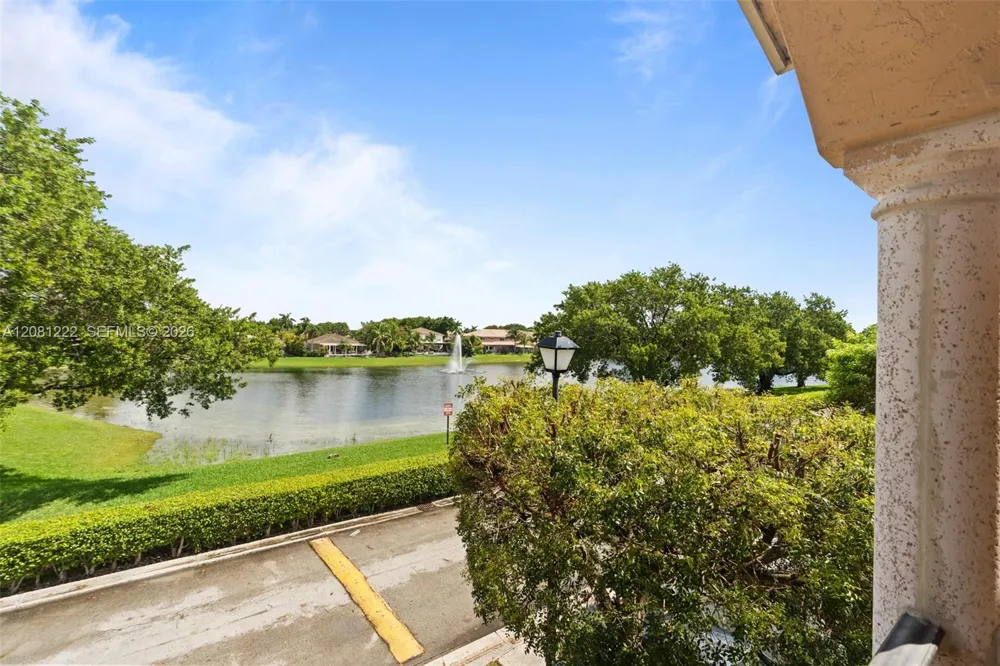 16570 SW 70th St Miami, FL 33193