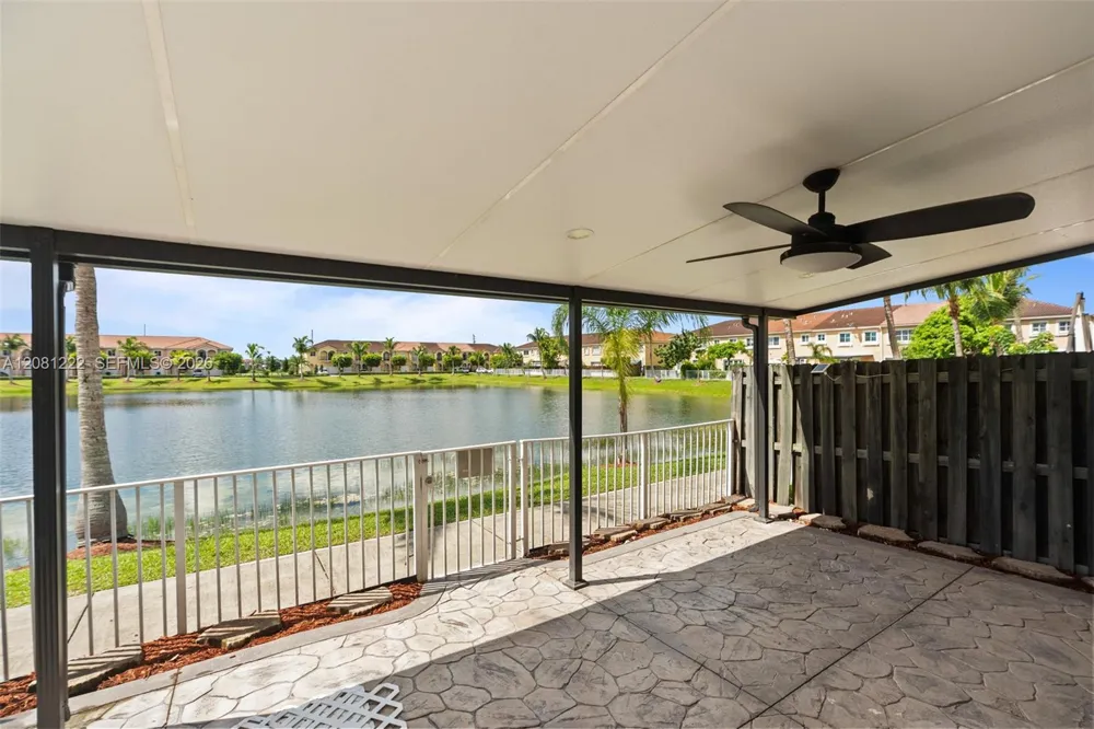 16570 SW 70th St Miami, FL 33193