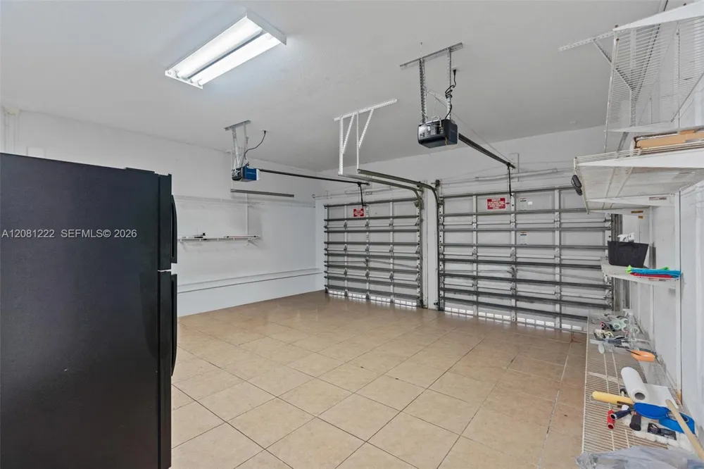 16570 SW 70th St Miami, FL 33193