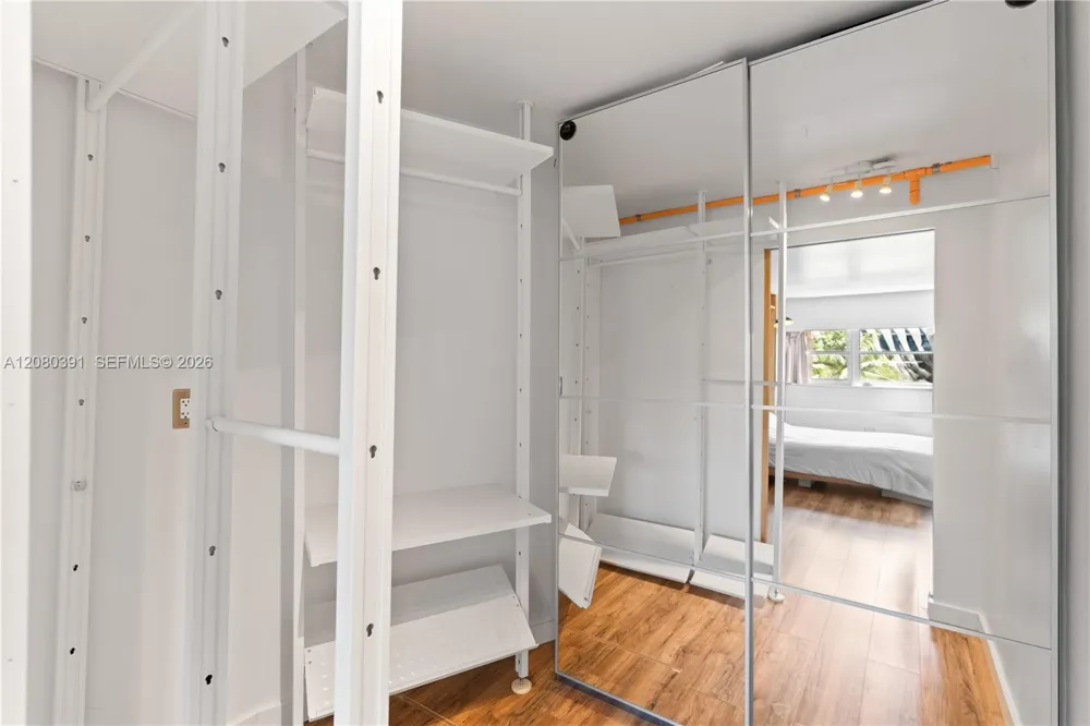 1881 Washington Ave #4G Miami Beach, FL 33139