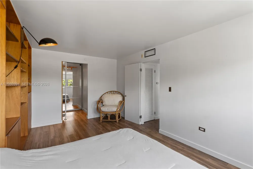1881 Washington Ave #4G Miami Beach, FL 33139