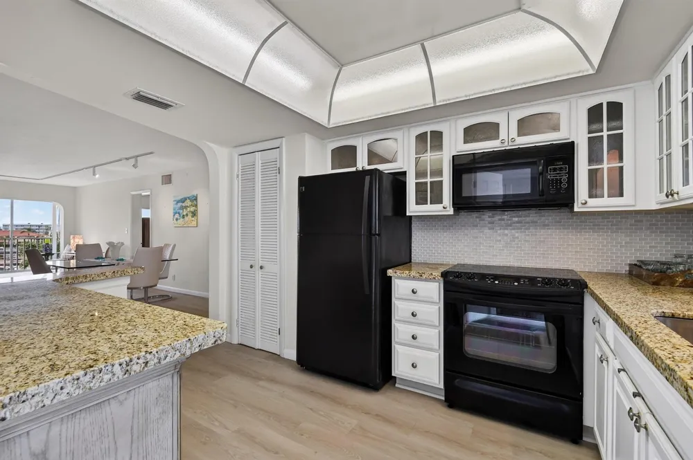 907 Marina Drive #Unit 306 North Palm Beach, FL 33408