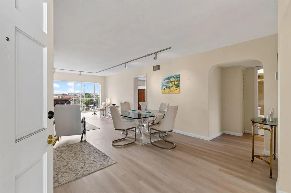 907 Marina Drive #Unit 306 North Palm Beach, FL 33408