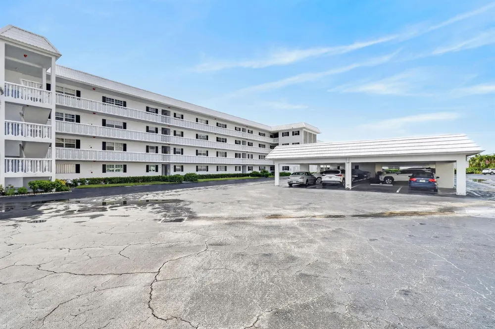 907 Marina Drive #Unit 306 North Palm Beach, FL 33408