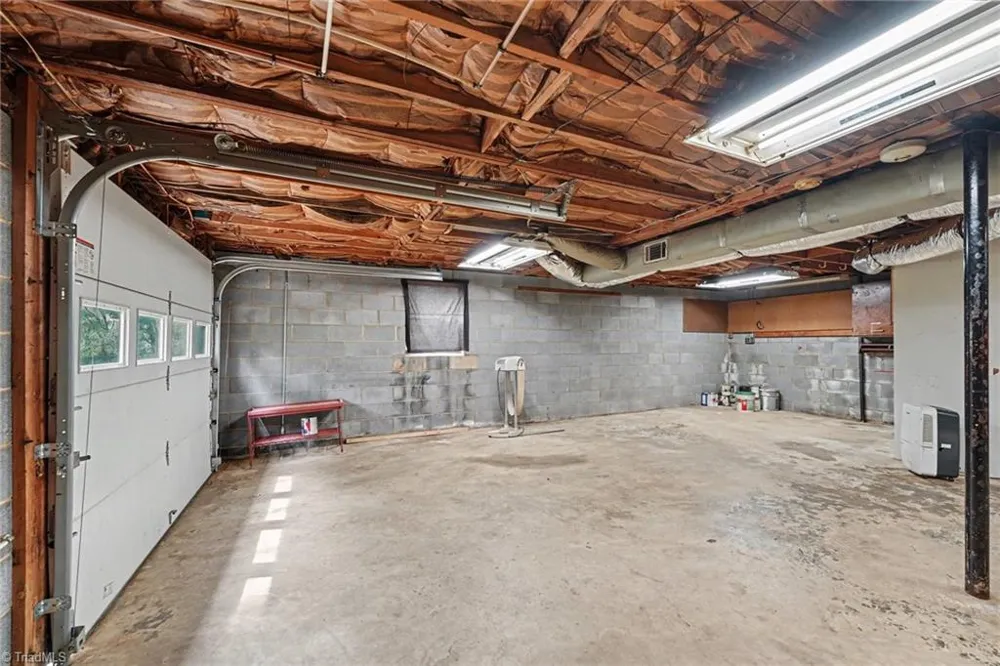 4563 NC Highway 268 Pilot Mountain, NC 27401