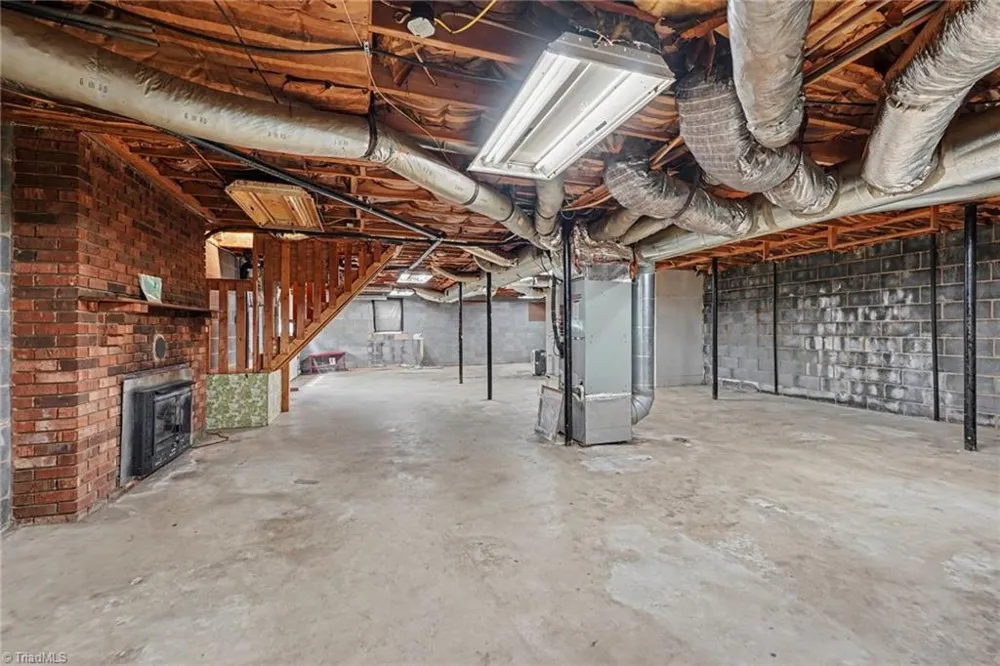 4563 NC Highway 268 Pilot Mountain, NC 27401