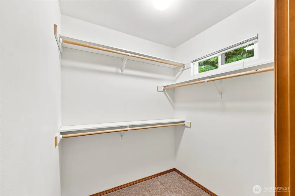 1140 NW Windy Beach Lane Silverdale, WA 98383