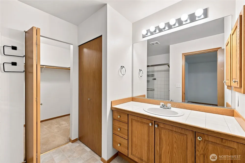 1140 NW Windy Beach Lane Silverdale, WA 98383