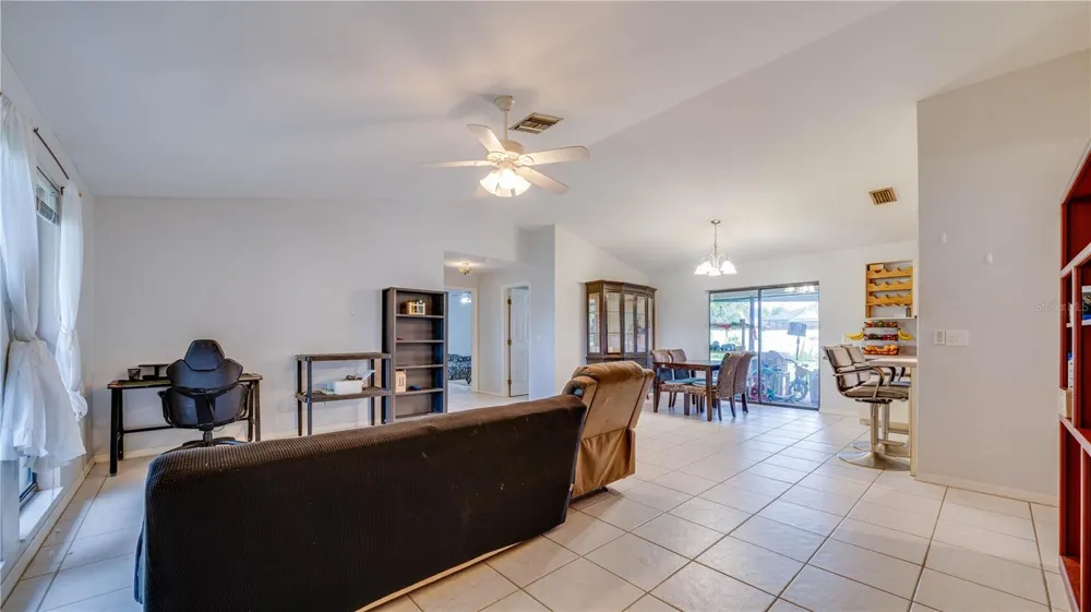 3609 SE 2ND PLACE Cape Coral, FL 33904