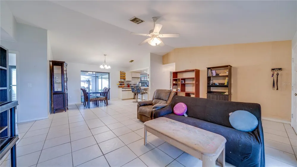 3609 SE 2ND PLACE Cape Coral, FL 33904
