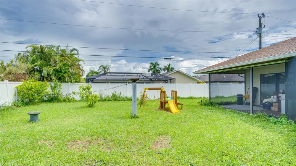 3609 SE 2ND PLACE Cape Coral, FL 33904