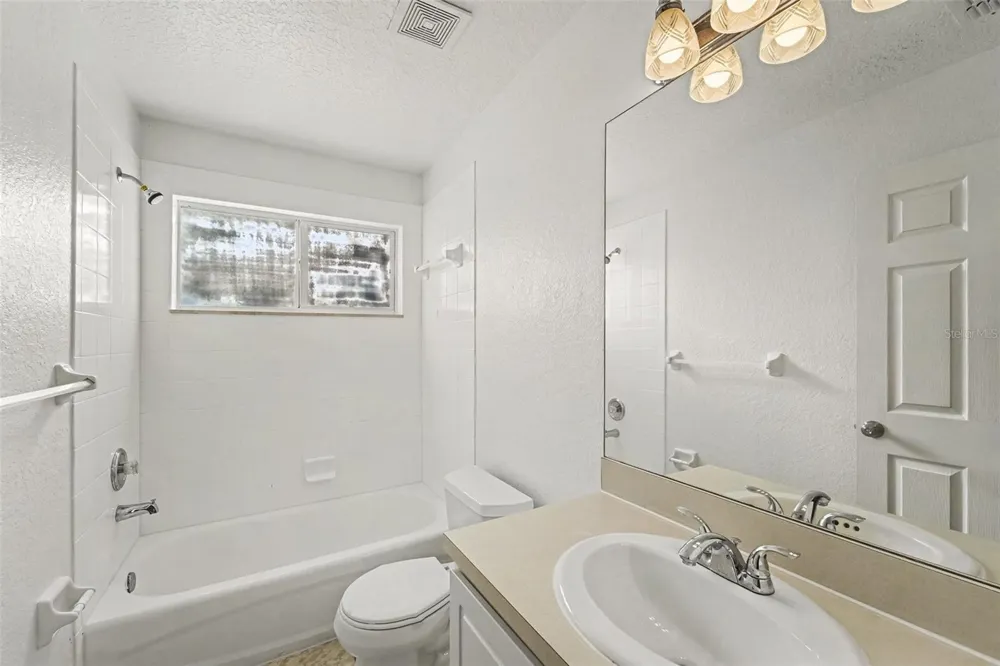 19431 SANDY SPRINGS CIRCLE Lutz, FL 33558