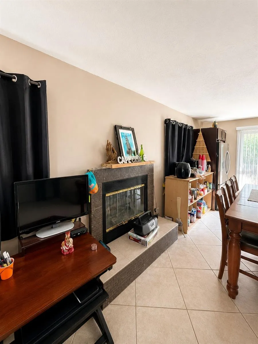 712 48TH STREET W Palmetto, FL 34221