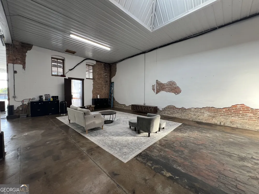 127 E Madison ST Dublin, GA 31021