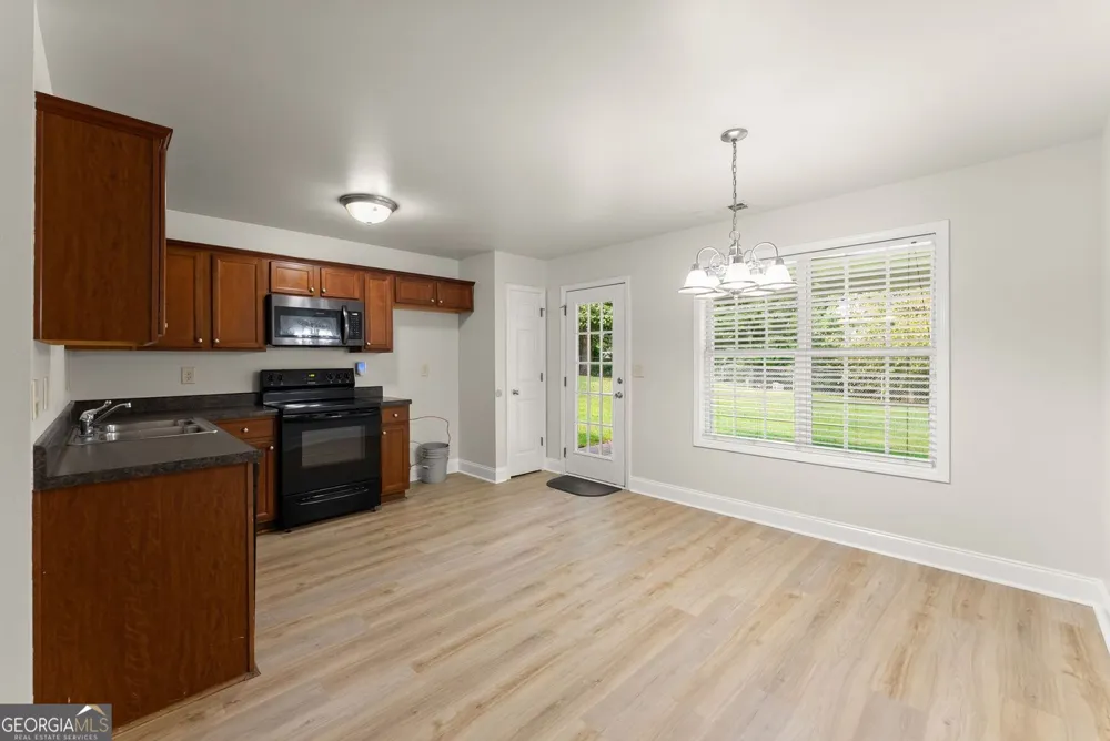 5344 Stephens RD Oakwood, GA 30566