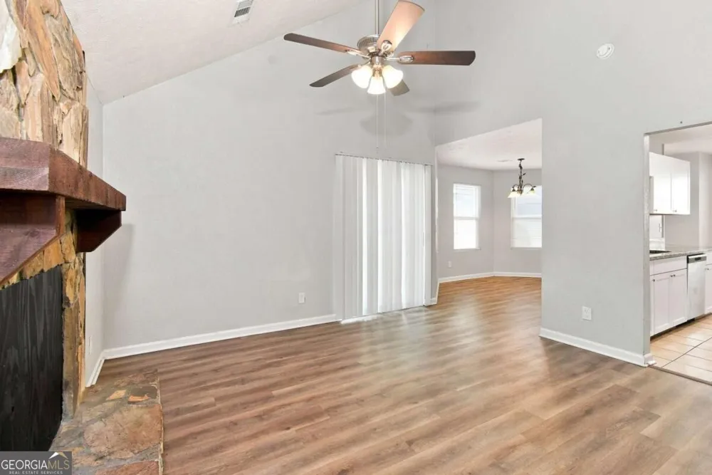 4165 Little SPGS NW Kennesaw, GA 30144