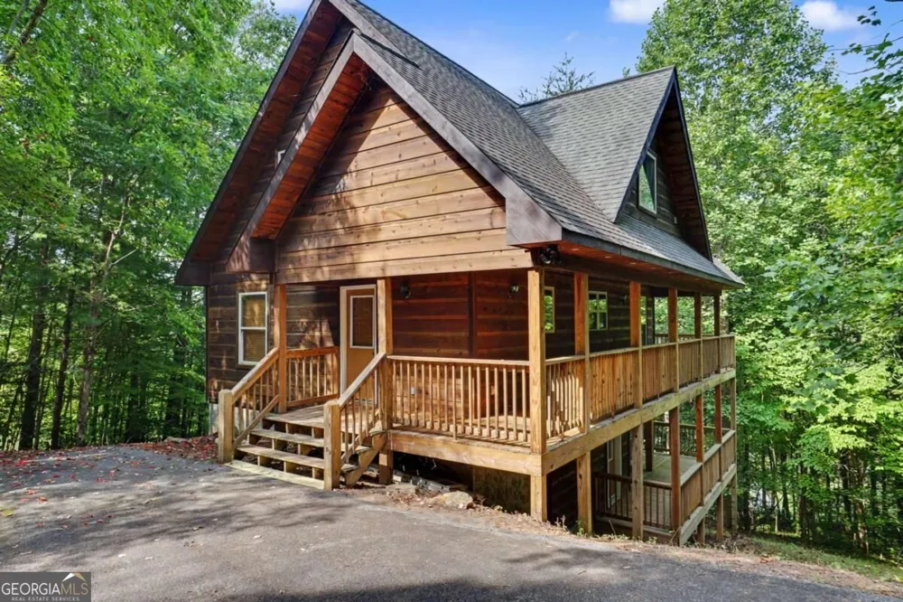 482 High ST Young Harris, GA 30582