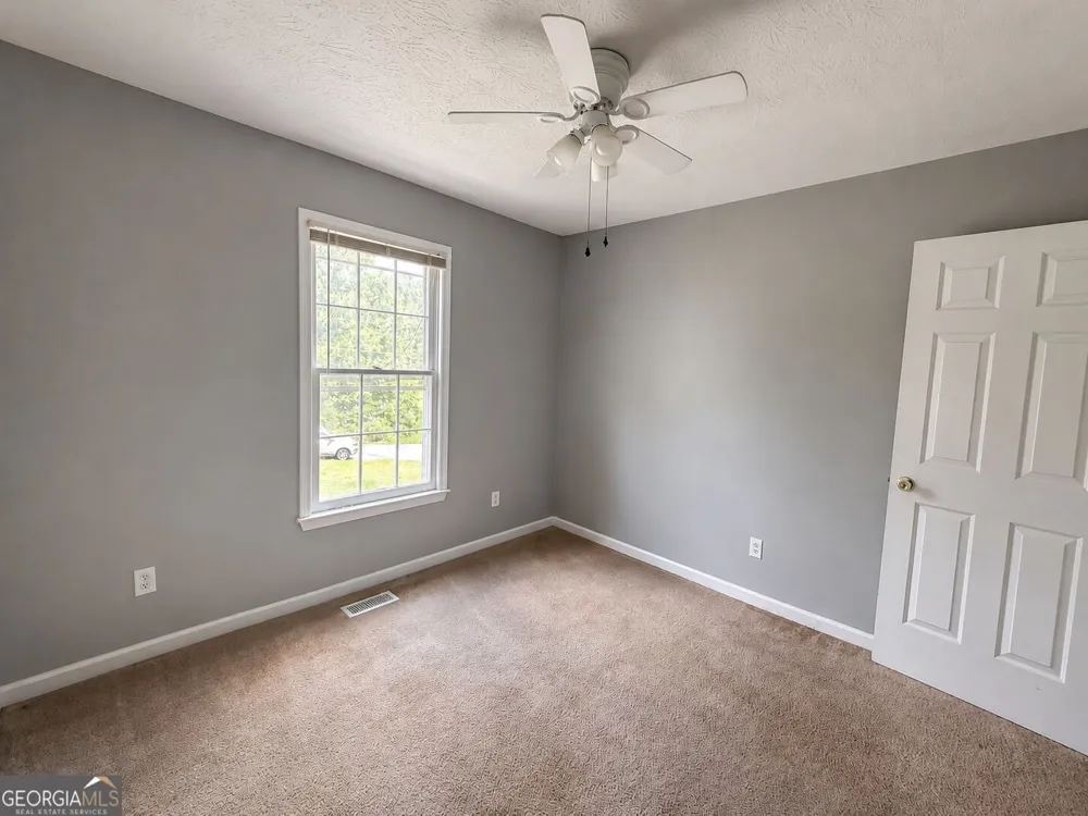 176 Deerfield DR Hiram, GA 30141