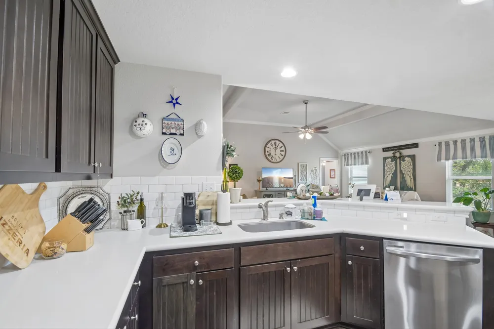 596 Pleasant Grove Loop Elgin, TX 78621