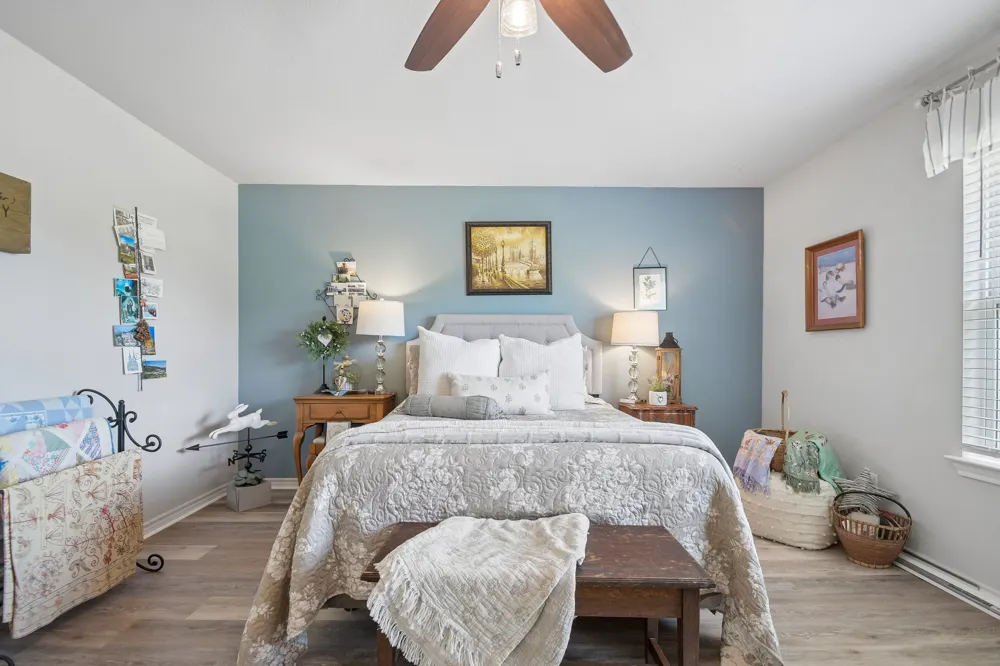 596 Pleasant Grove Loop Elgin, TX 78621