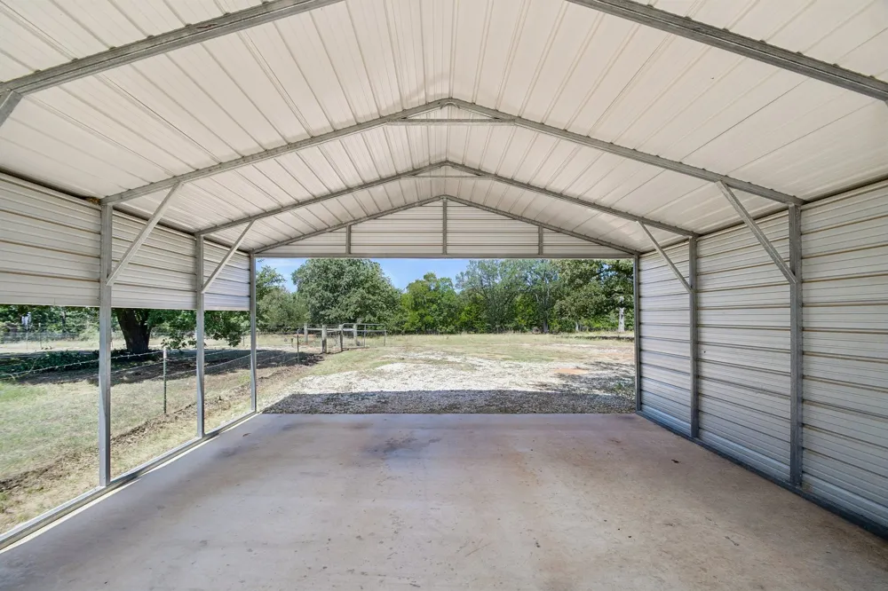 596 Pleasant Grove Loop Elgin, TX 78621