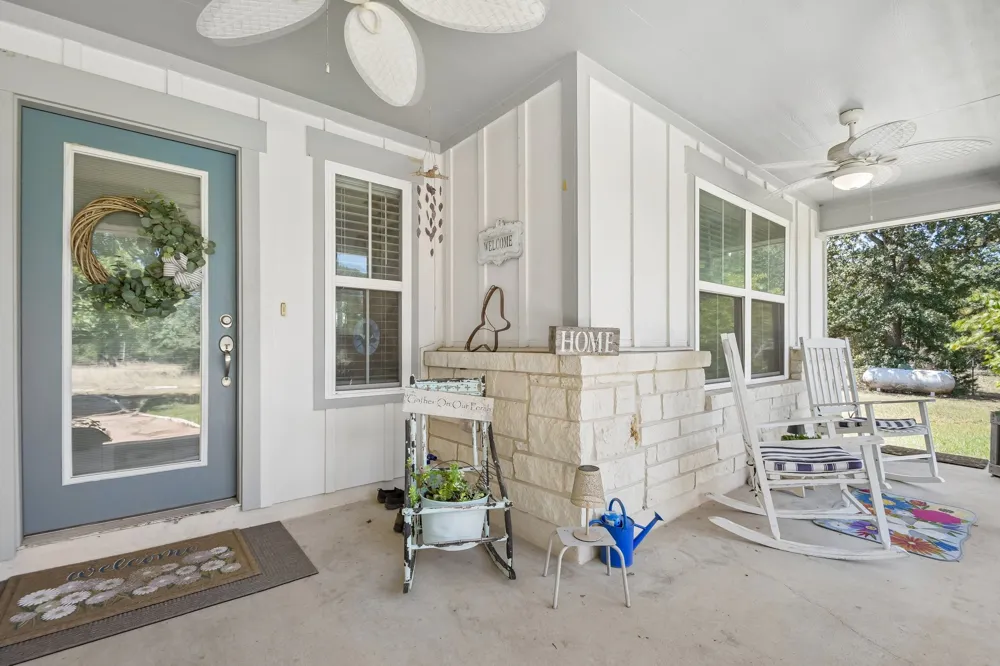 596 Pleasant Grove Loop Elgin, TX 78621