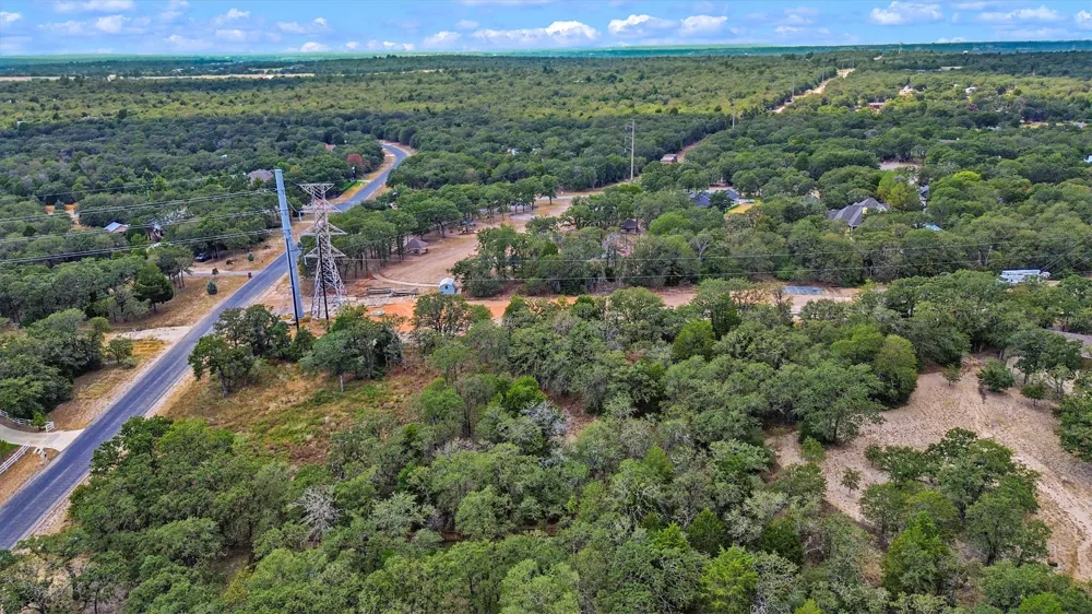 411 Arbors Circle Elgin, TX 78621