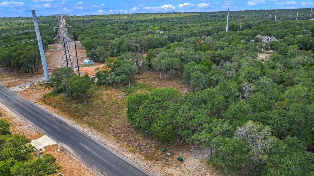 411 Arbors Circle Elgin, TX 78621