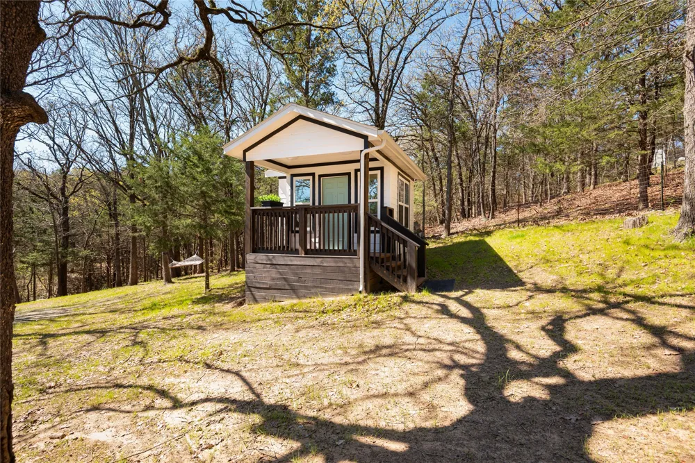 251 Queens Drive Pottsboro, TX 75076