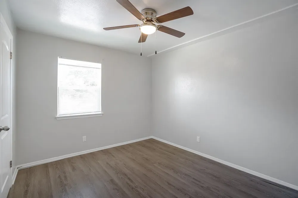 307 Rose Street #309-D Arlington, TX 76010