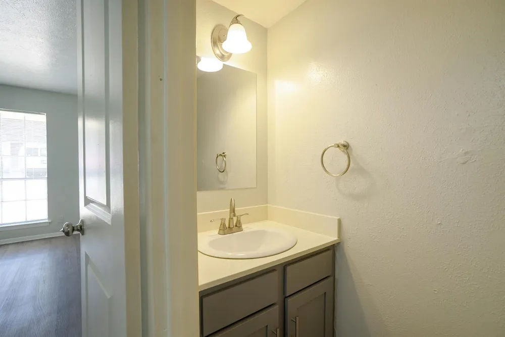 307 Rose Street #309-D Arlington, TX 76010