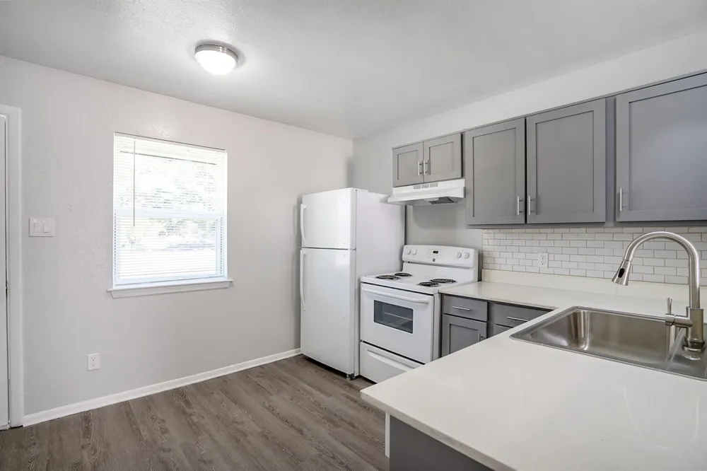 307 Rose Street #309-D Arlington, TX 76010