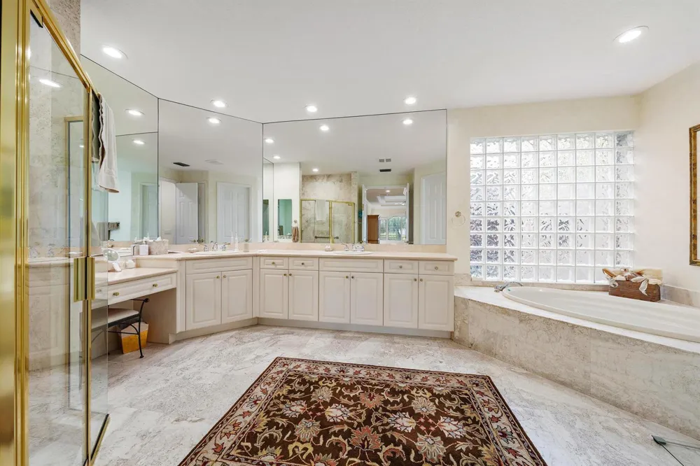 7960 Sandhill Court West Palm Beach, FL 33412