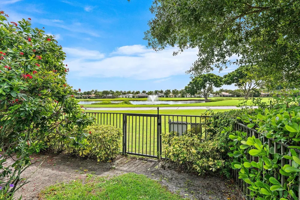 7960 Sandhill Court West Palm Beach, FL 33412