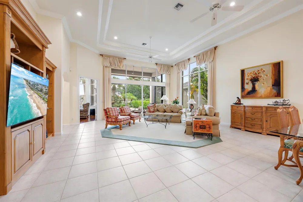 7960 Sandhill Court West Palm Beach, FL 33412