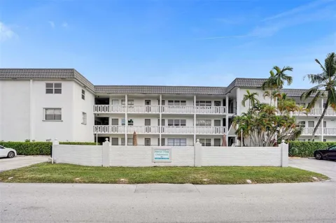 6200 NE 22ND WAY #312
