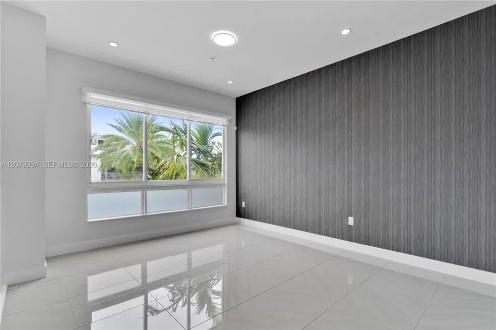 10517 NW 66th St Doral, FL 33178