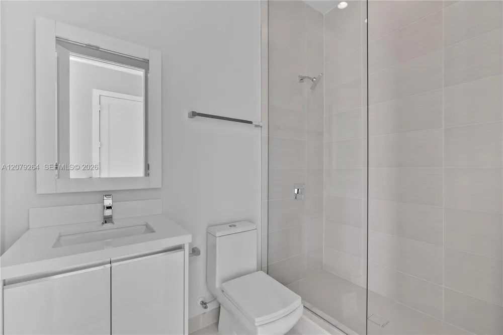 10517 NW 66th St Doral, FL 33178
