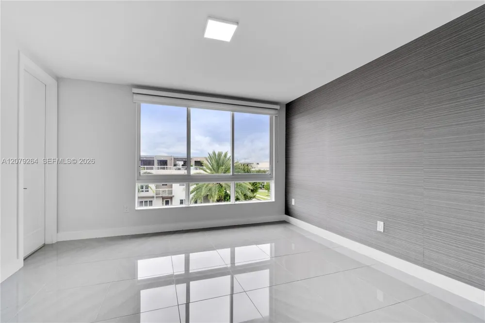 10517 NW 66th St Doral, FL 33178