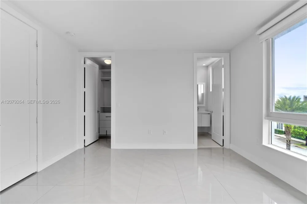 10517 NW 66th St Doral, FL 33178