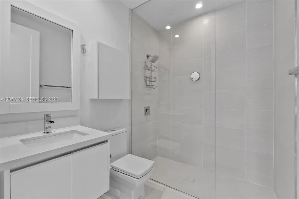 10517 NW 66th St Doral, FL 33178