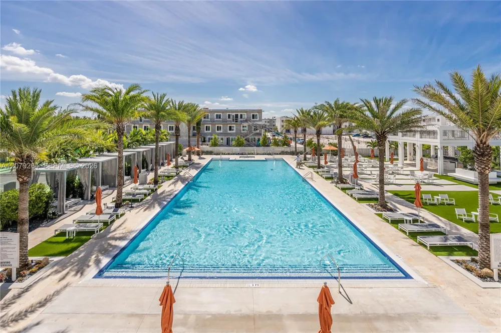 10517 NW 66th St Doral, FL 33178